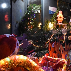 medaillon_illuminations.jpg medaillon_illuminations.jpg